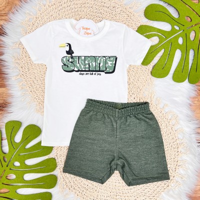 Conj. Camiseta Sunny Days e Bermuda - Off White e Verde Musgo